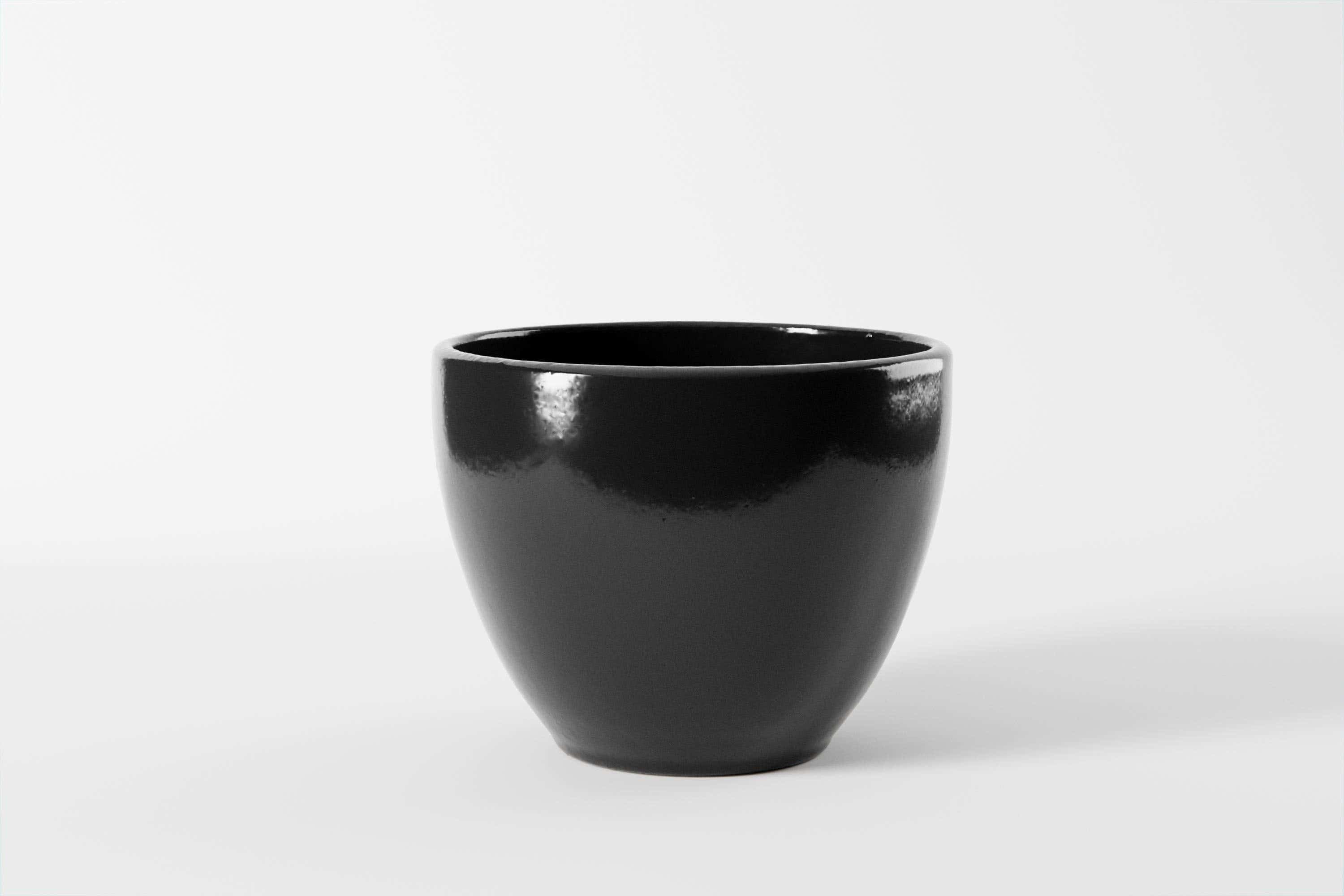 5.688 x 4.625 Black Memphis Ceramic Pots, 6-Case