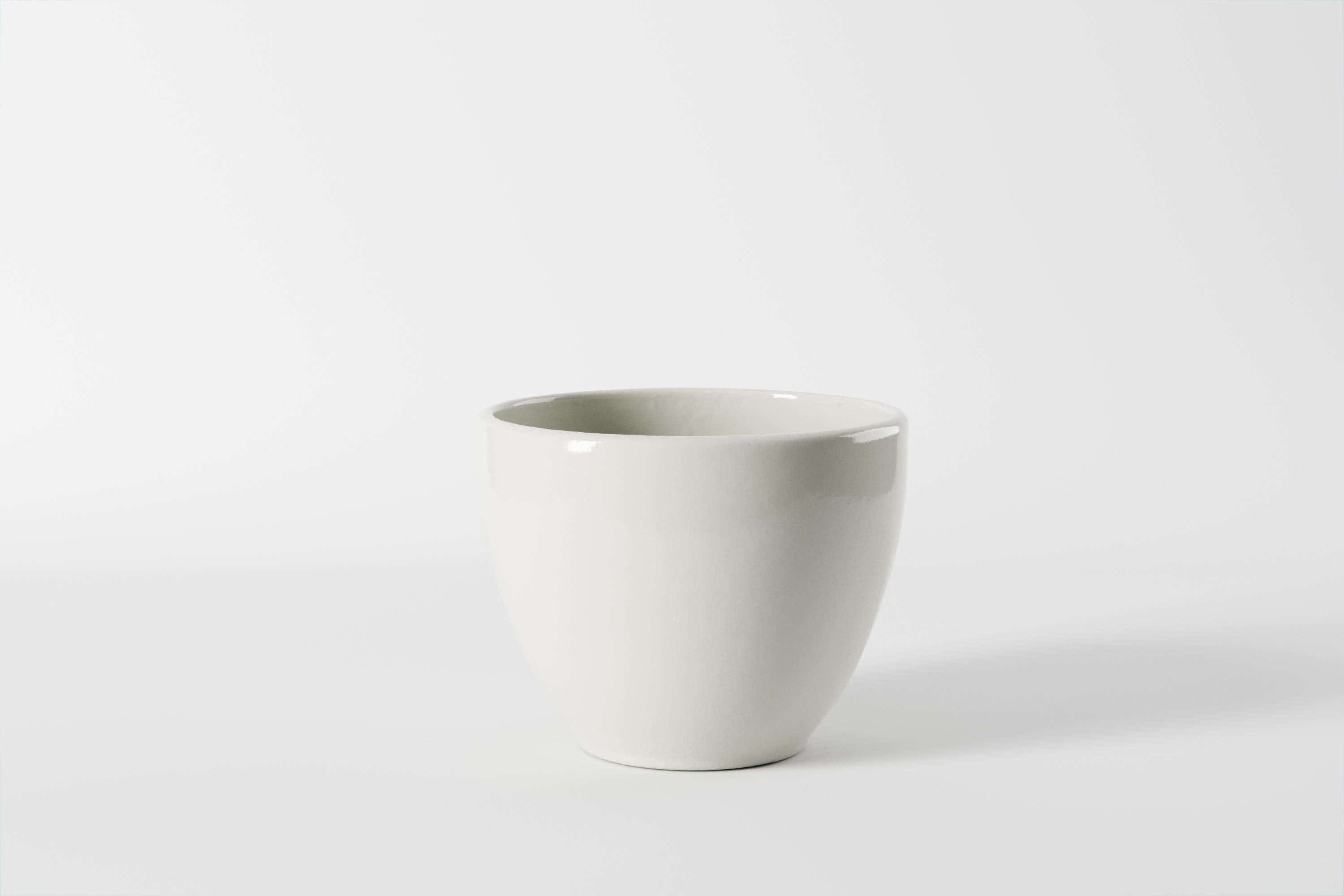 4.75 x 4 Warm White Memphis Ceramic Pots, 6-Case