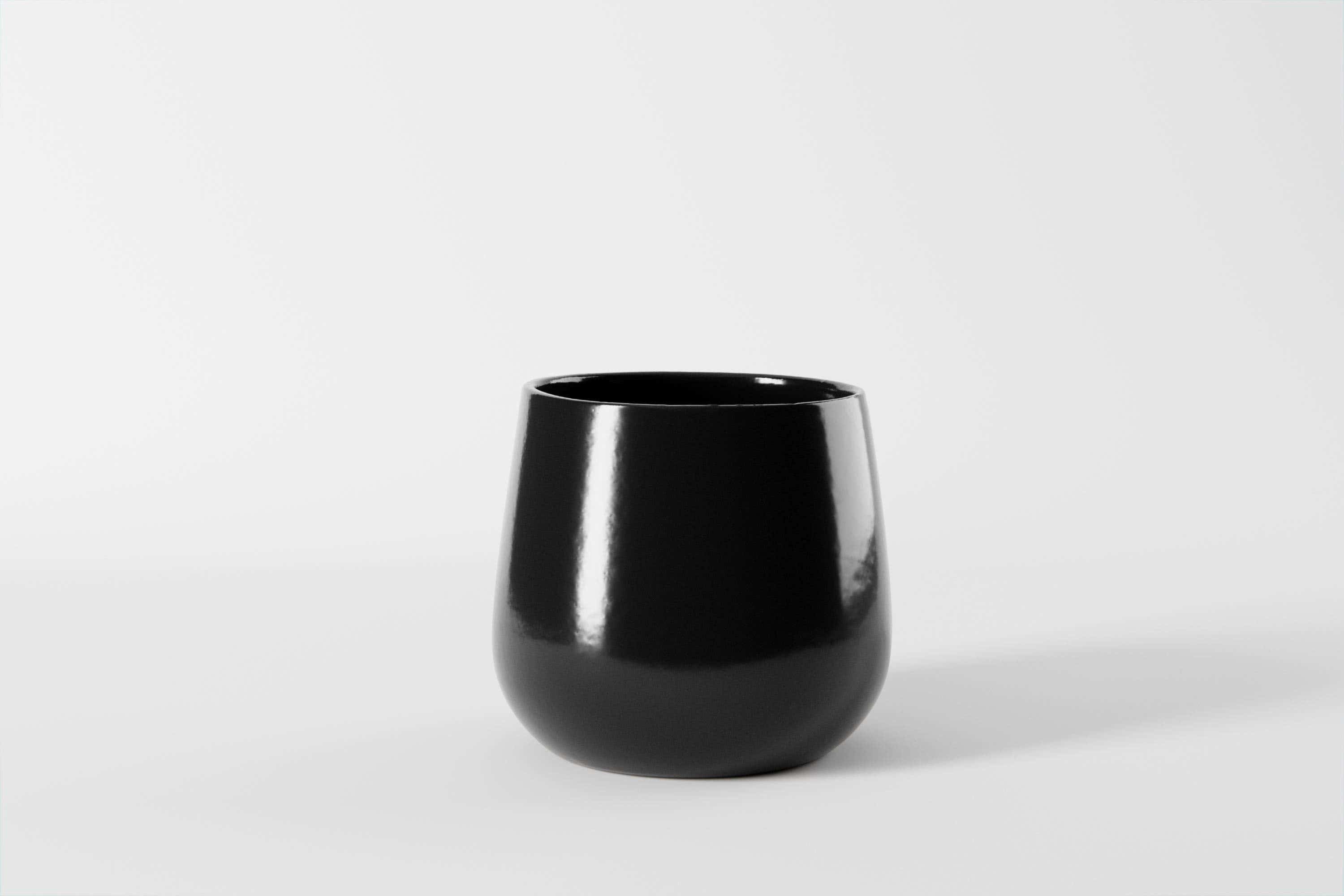 4.75 x 5.188 Black Milan Ceramic Pots, 6-Case