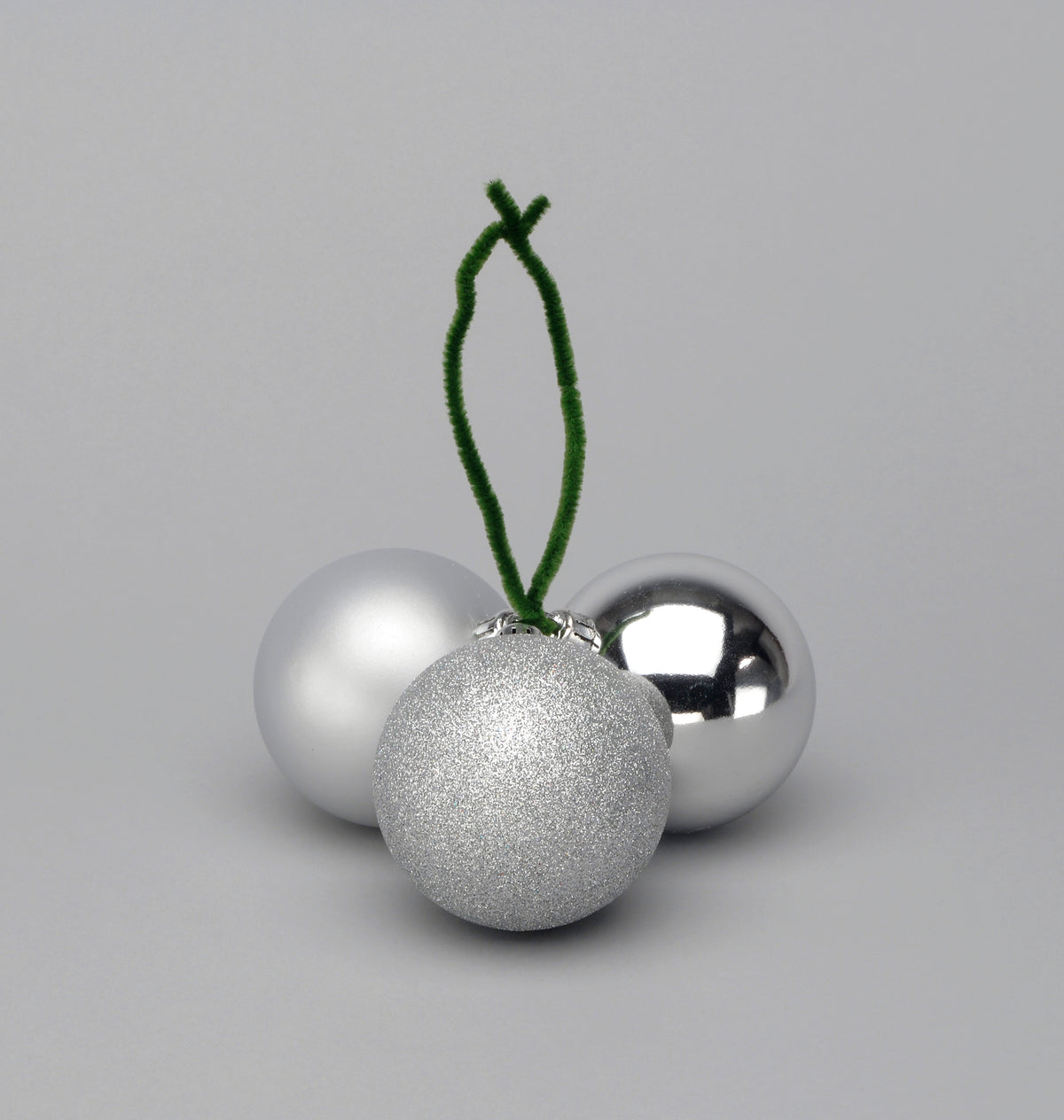 80 MM Silver Plastic Cluster Ball