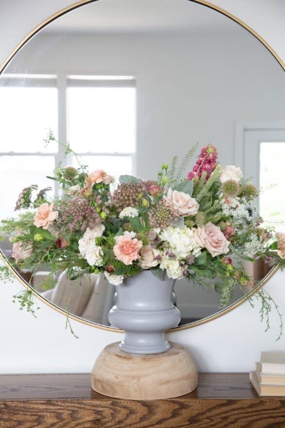 9.5 White Plastic Urn, 6-Case