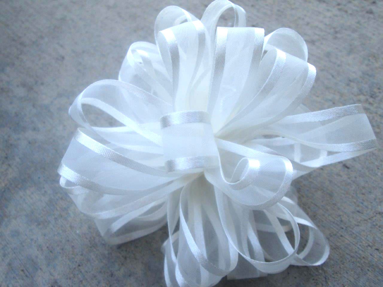 #3 Ivory Cleopatra Ribbon, 25-Yards