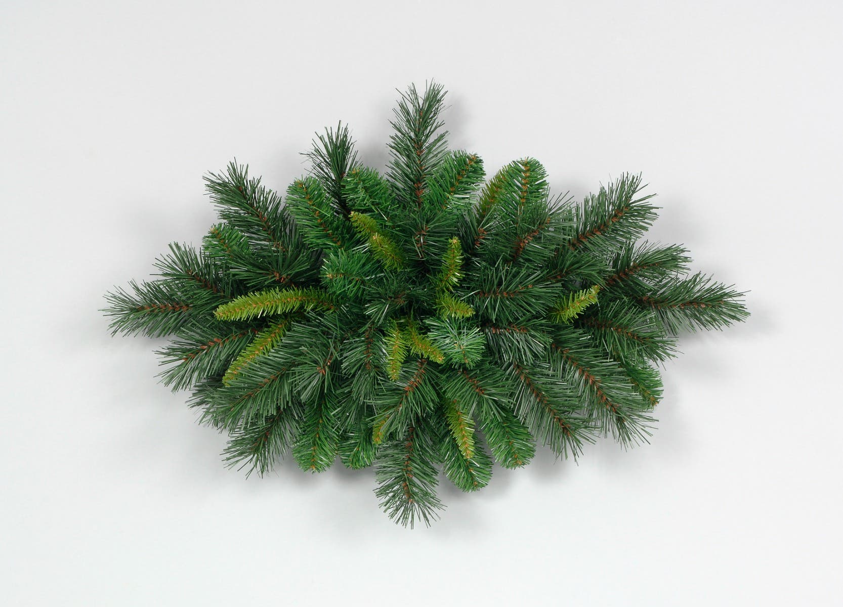 24 Mixed Mountain Pine Swag