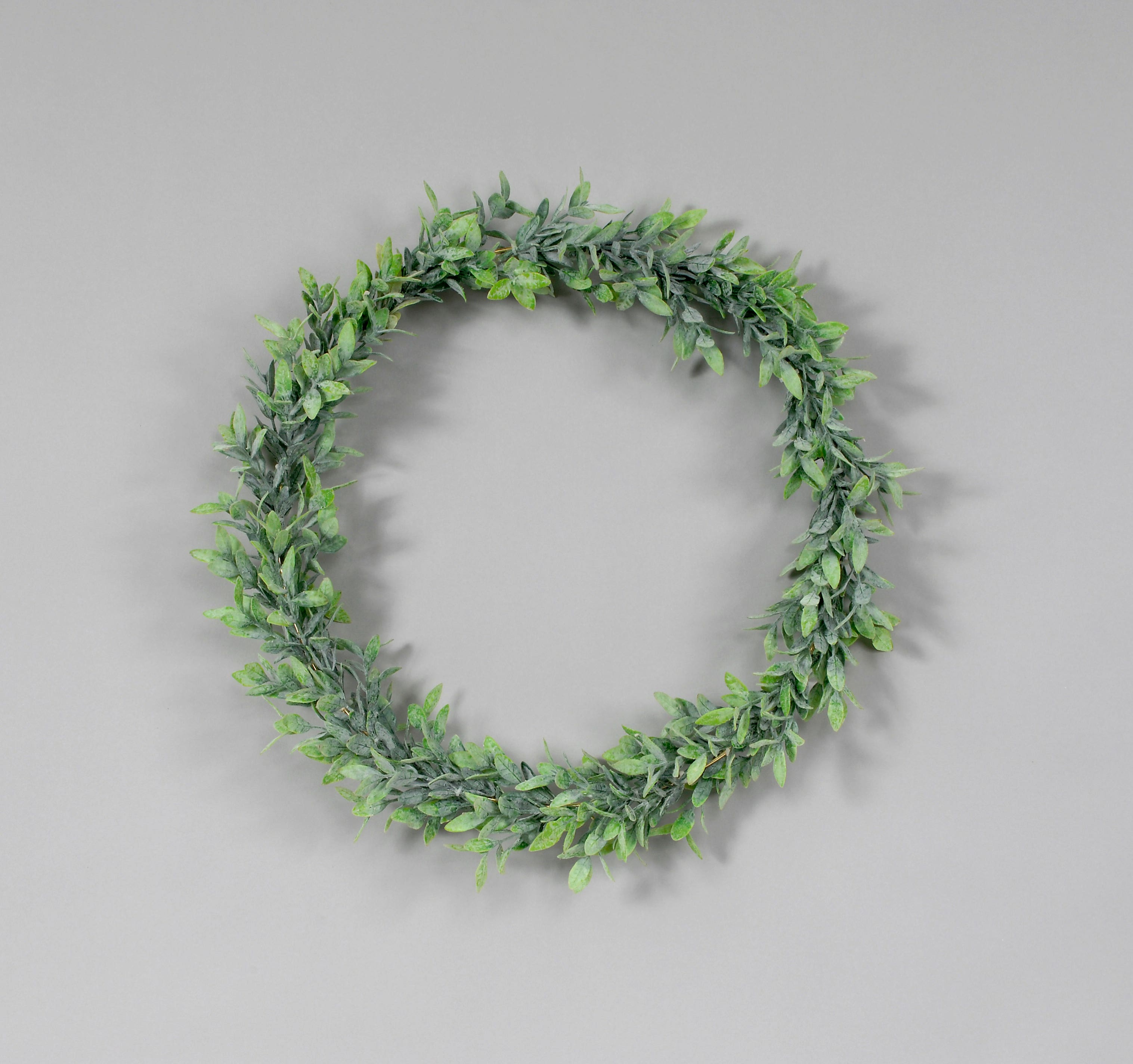 20 Powered Leaves Wreath