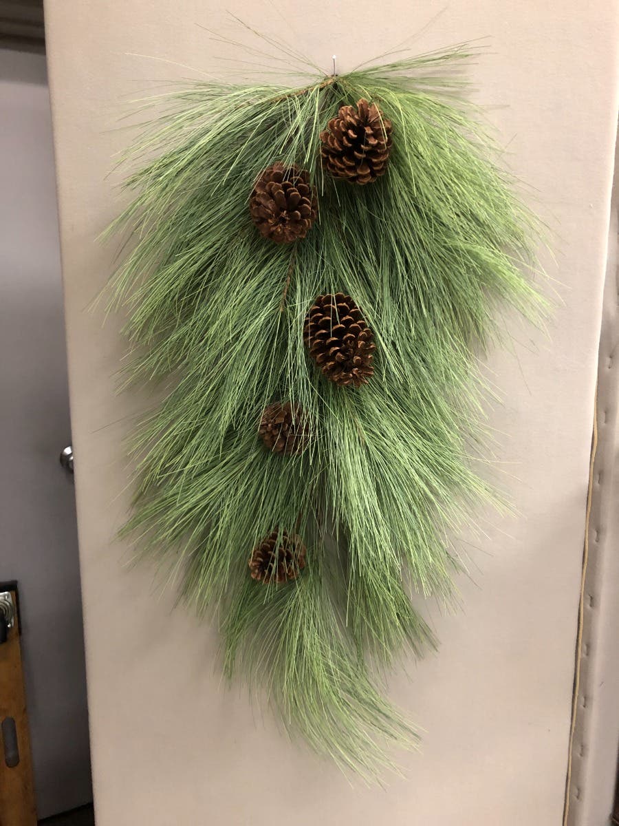 30 Green Long Needle Swag