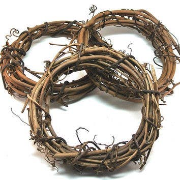 18 Grapevine Wreath