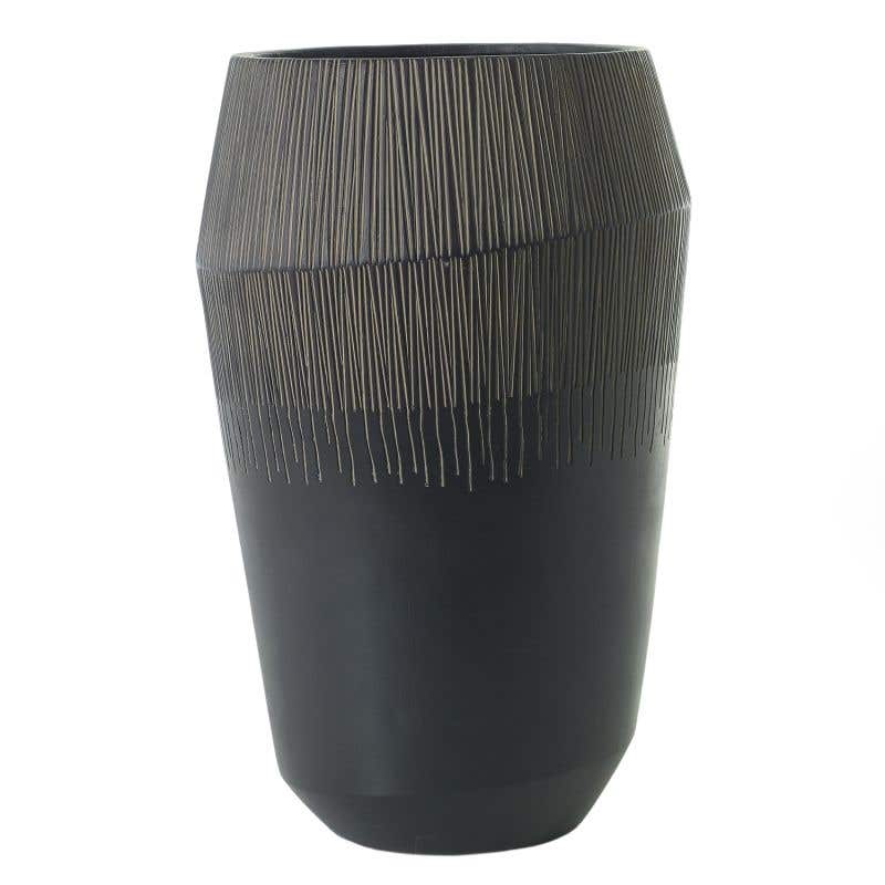 19 x 30.25 Black Jeva Planter