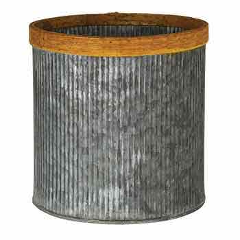 Metal Ribbed Pot 7.5