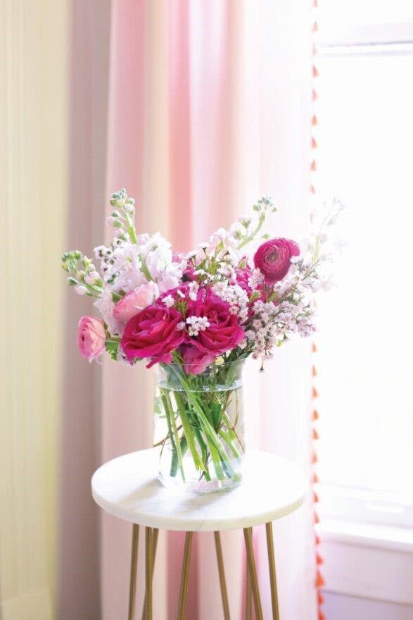 6 Clear Hurricane Vases, 4-Case